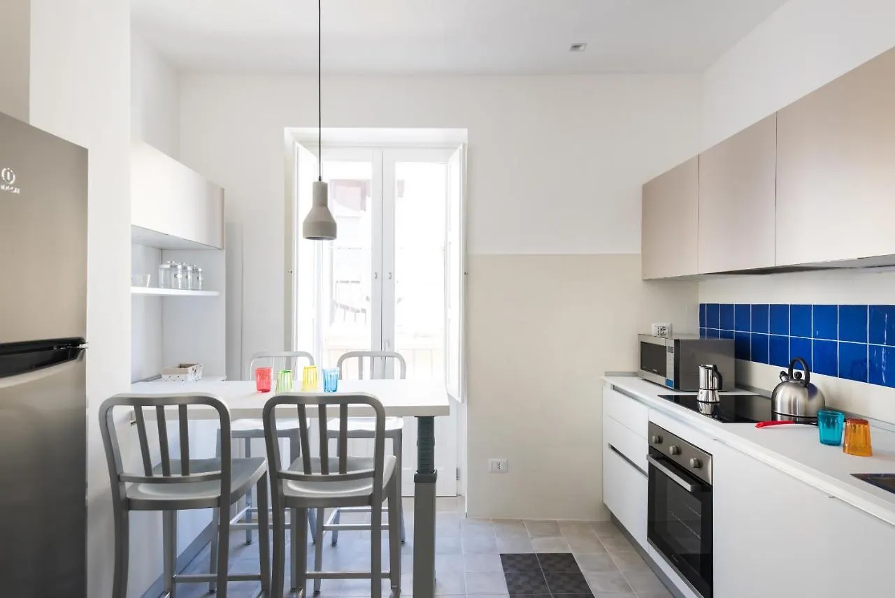 Eleganza E Comfort A Due Passi Dal Teatro Syrakuzy Apartament